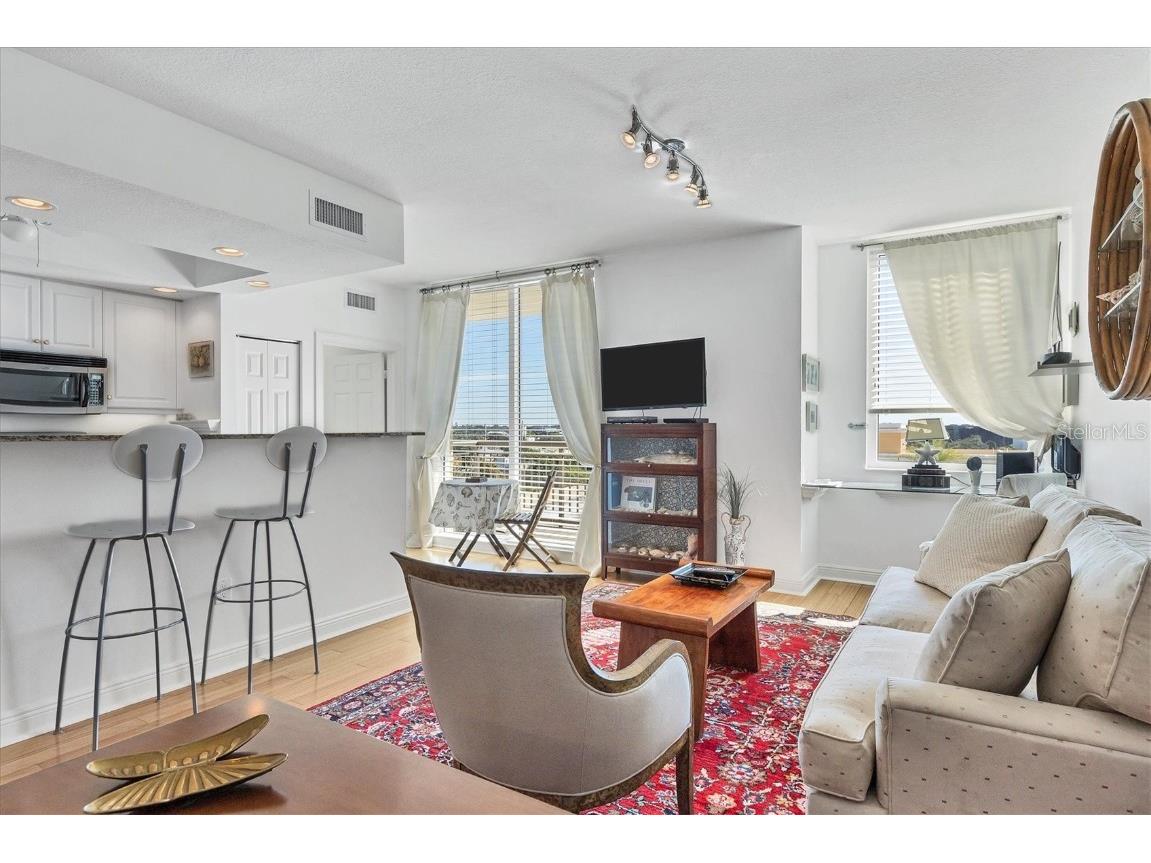 800 N Tamiami Trail #604 Sarasota FL 34236 A4652403 image12