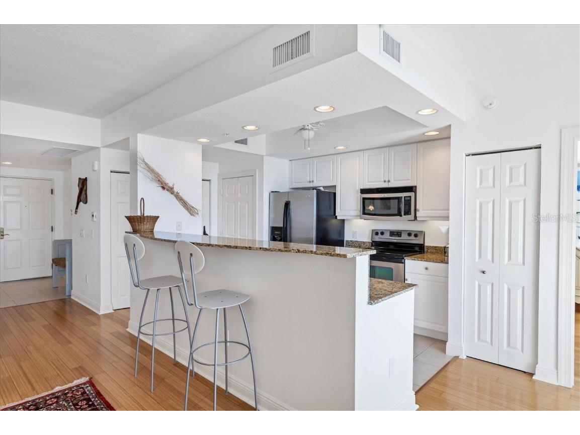 800 N Tamiami Trail #604 Sarasota FL 34236 A4652403 image14