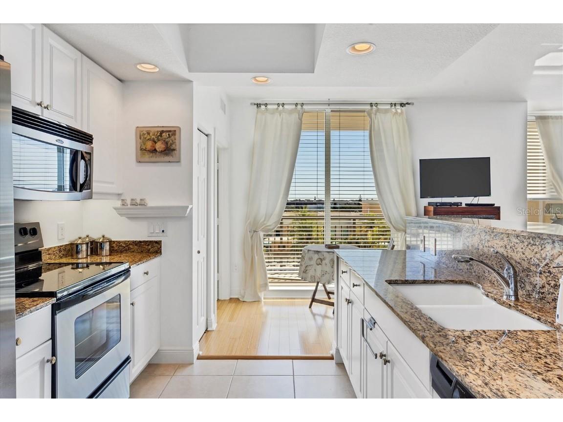 800 N Tamiami Trail #604 Sarasota FL 34236 A4652403 image16