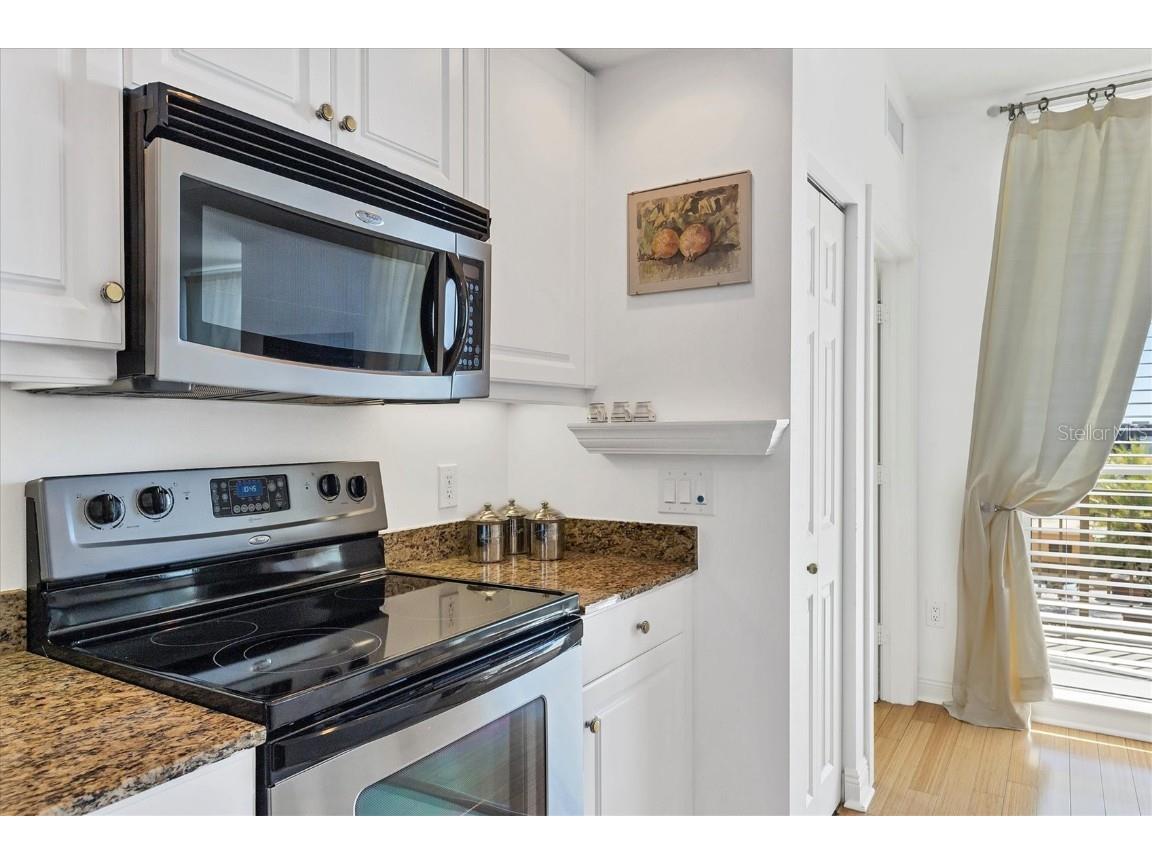 800 N Tamiami Trail #604 Sarasota FL 34236 A4652403 image17