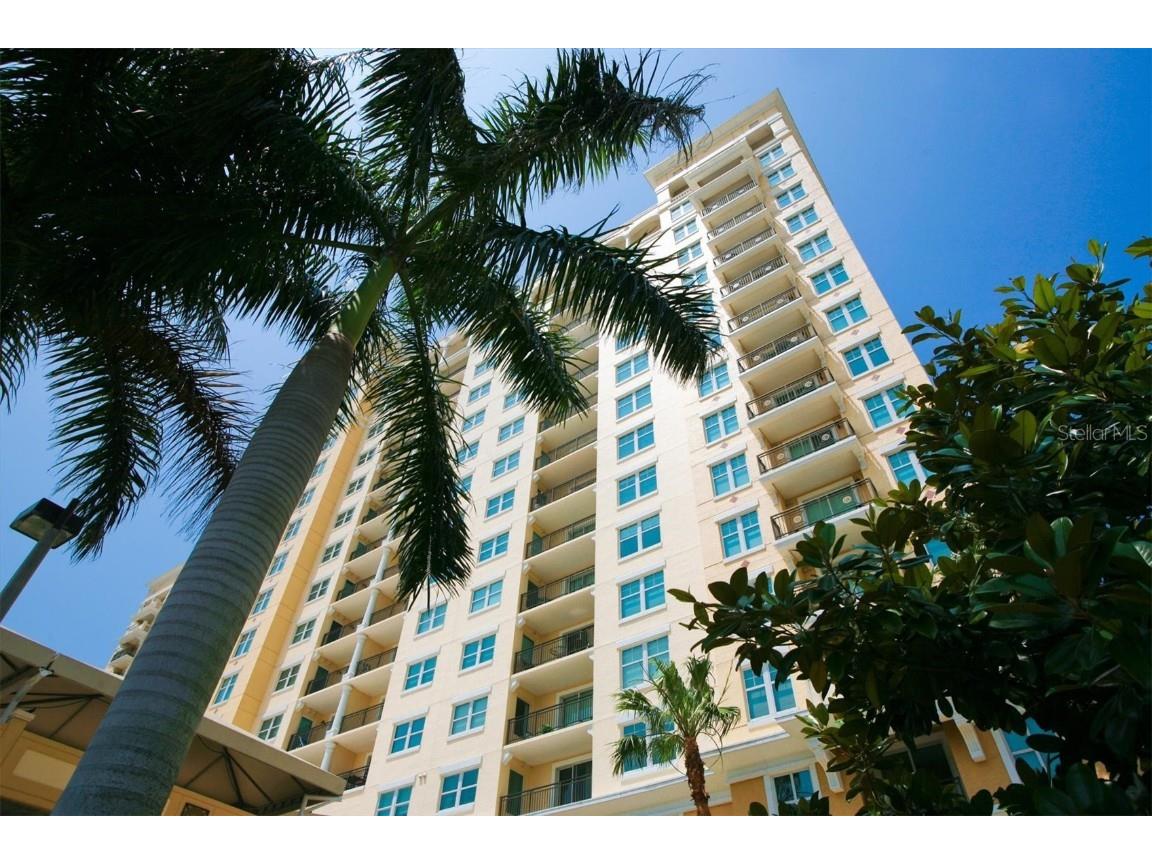 800 N Tamiami Trail #604 Sarasota FL 34236 A4652403 image5