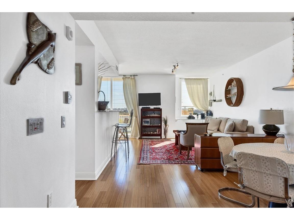 800 N Tamiami Trail #604 Sarasota FL 34236 A4652403 image9