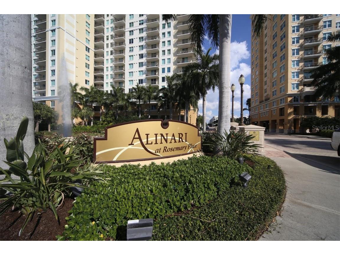 800 N Tamiami Trail #708 Sarasota FL 34236 A4583507 image1
