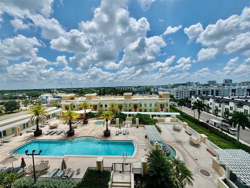 800 N Tamiami Trail #708 Sarasota FL 34236 A4659073 image2