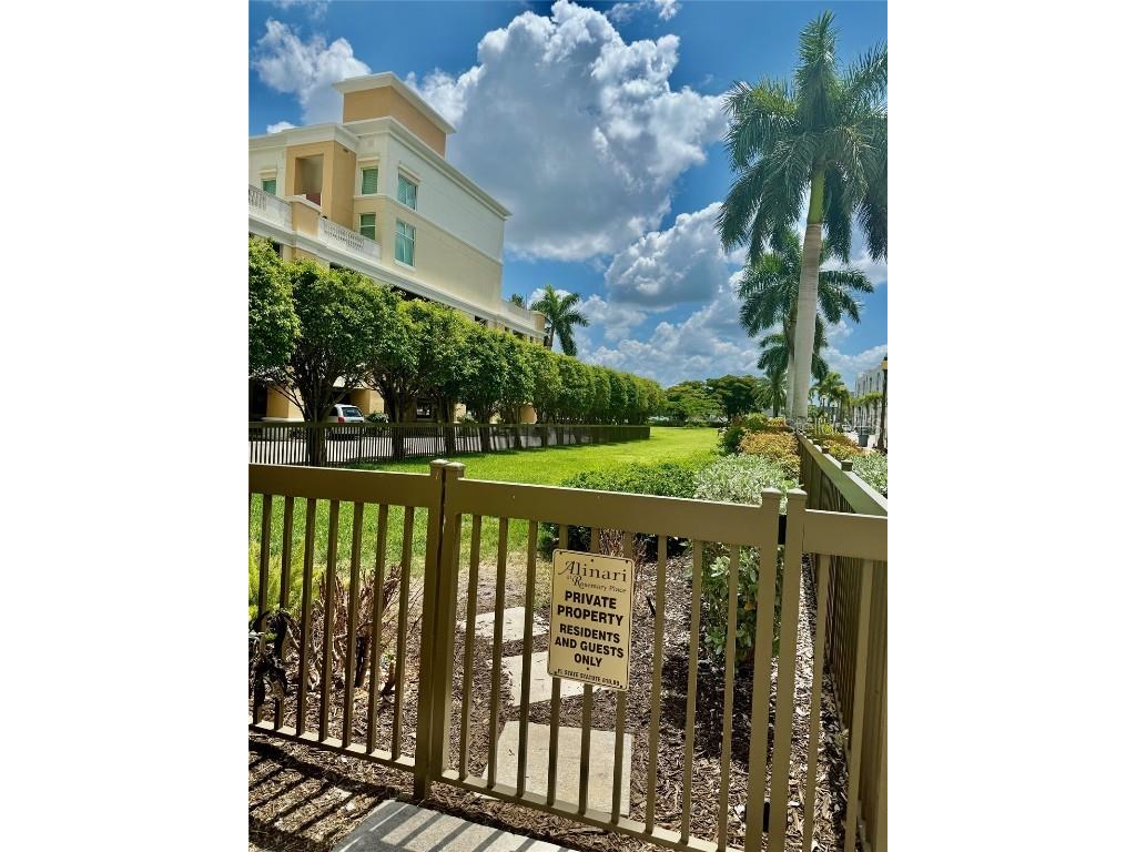 800 N Tamiami Trail #708 Sarasota FL 34236 A4659073 image23