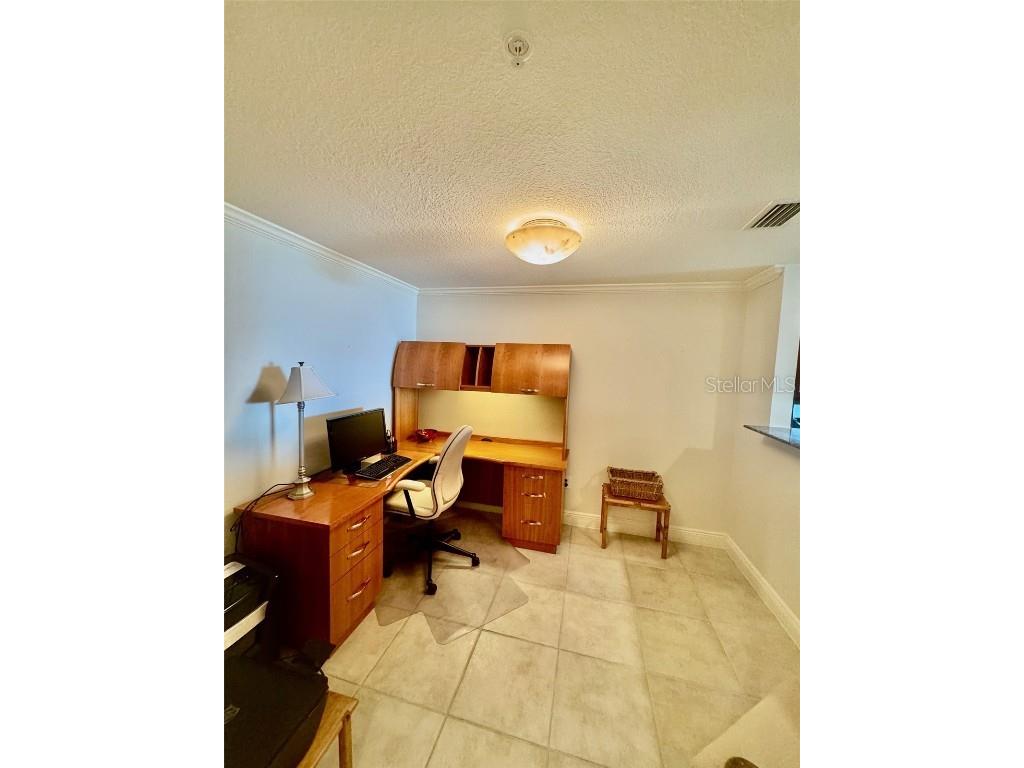 800 N Tamiami Trail #708 Sarasota FL 34236 A4659073 image4