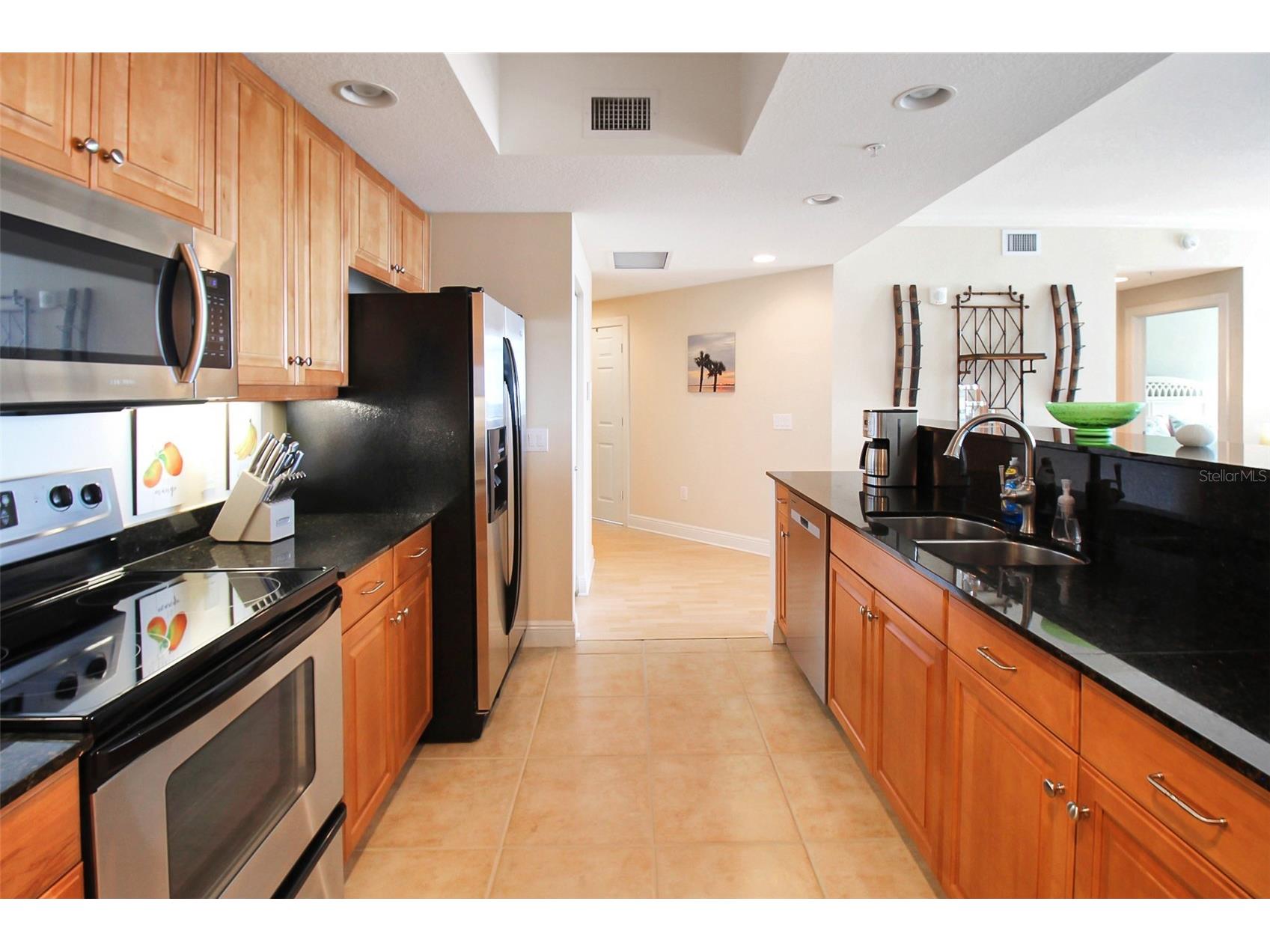 800 N Tamiami Trail #806 Sarasota FL 34236 - SARASOTA BAY A4699436 image7