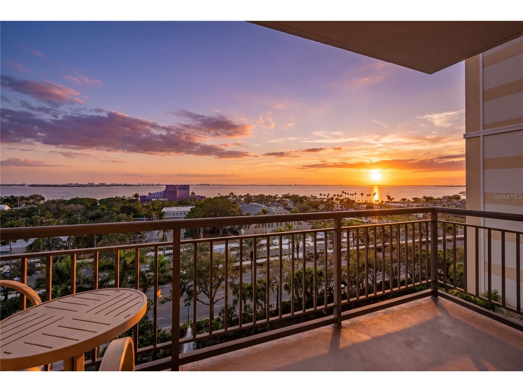 800 N Tamiami Trail #815 Sarasota FL 34236 - SARASOTA BAY A4676300 image1