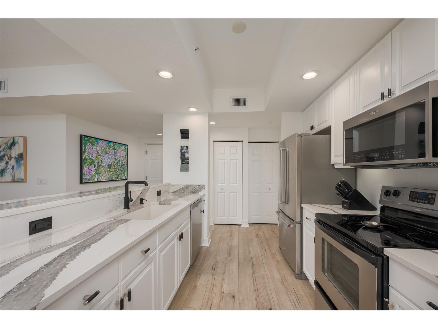 800 N Tamiami Trail #815 Sarasota FL 34236 - SARASOTA BAY A4676300 image16