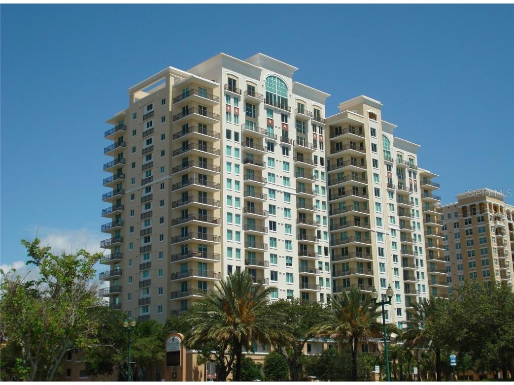 800 N Tamiami Trail #902 Sarasota FL 34236 A4597045 image1