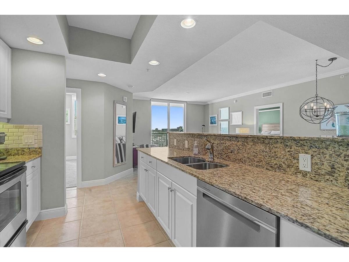 800 N Tamiami Trail #910 Sarasota FL 34236 A4681458 image12