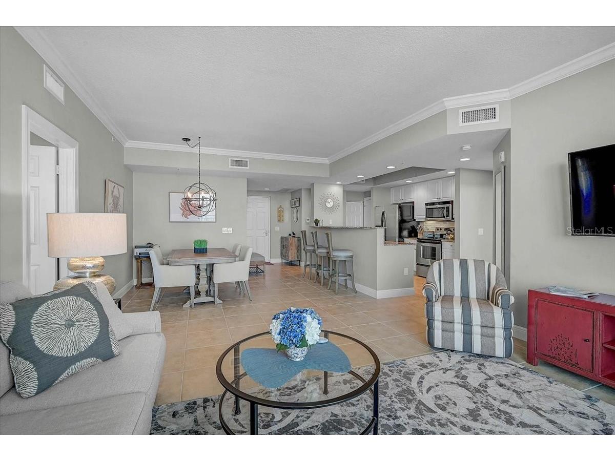 800 N Tamiami Trail #910 Sarasota FL 34236 A4681458 image14