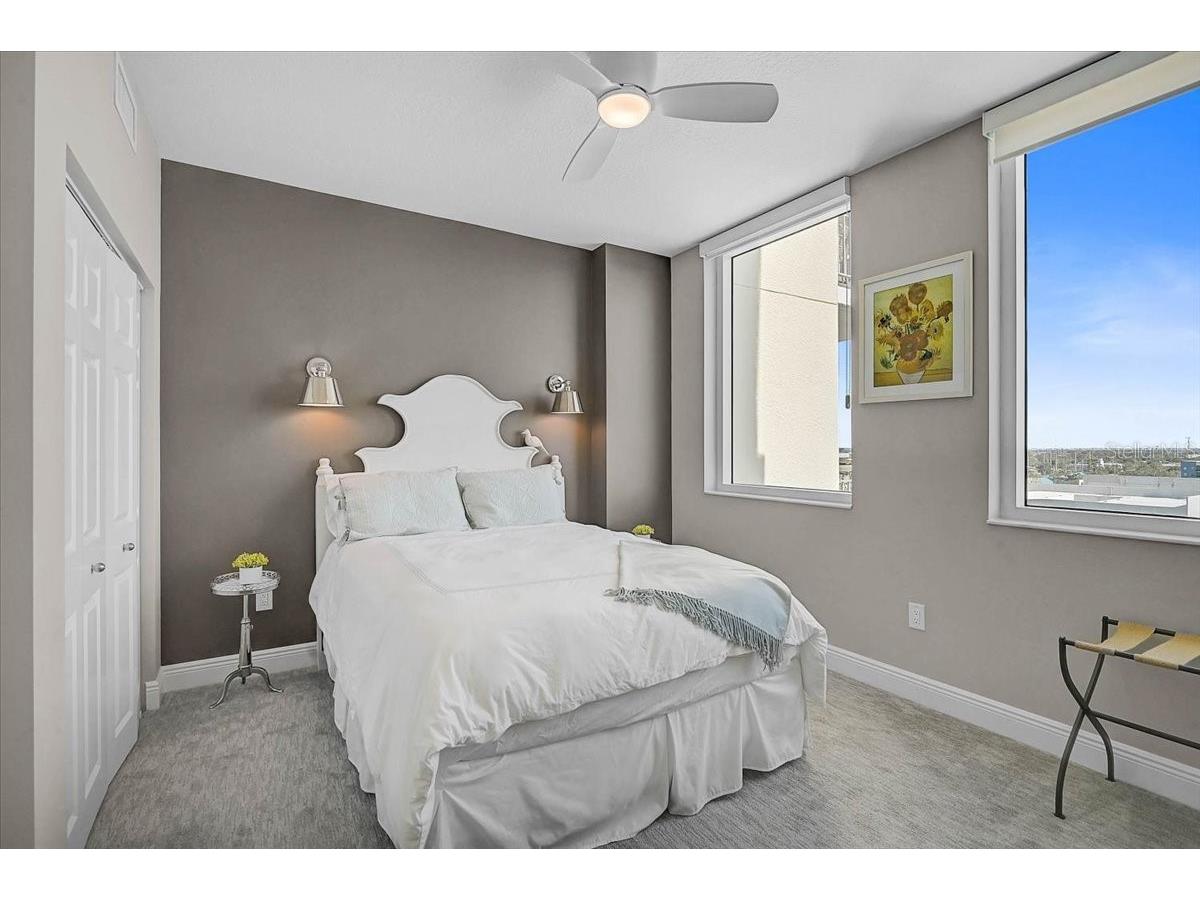 800 N Tamiami Trail #910 Sarasota FL 34236 A4681458 image15