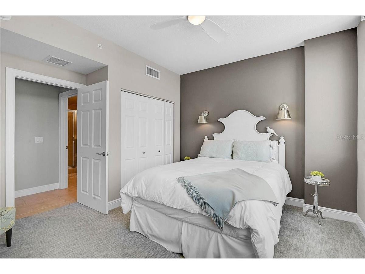 800 N Tamiami Trail #910 Sarasota FL 34236 A4681458 image16