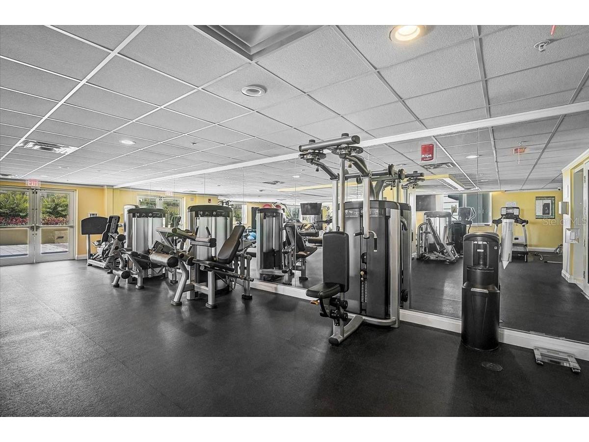 800 N Tamiami Trail #910 Sarasota FL 34236 A4681458 image28