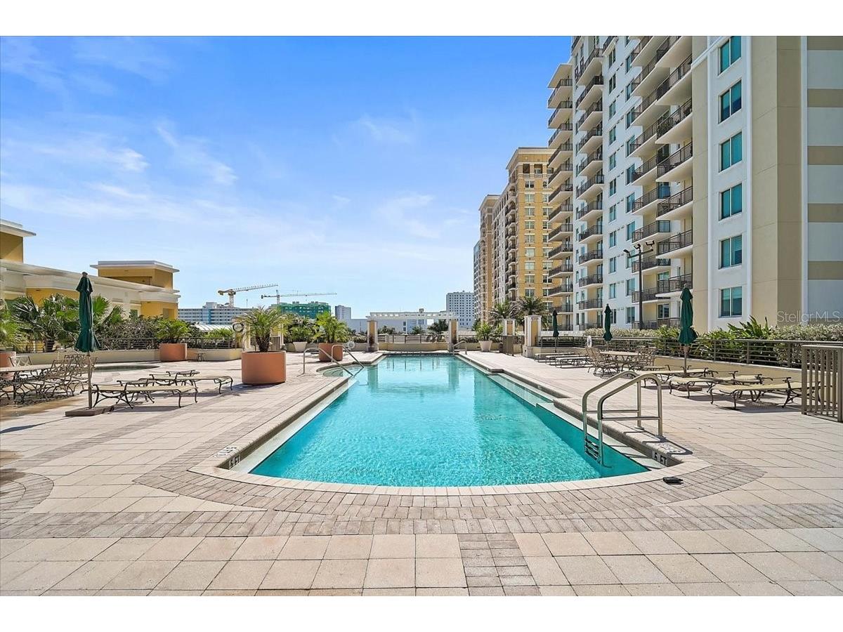 800 N Tamiami Trail #910 Sarasota FL 34236 A4681458 image33