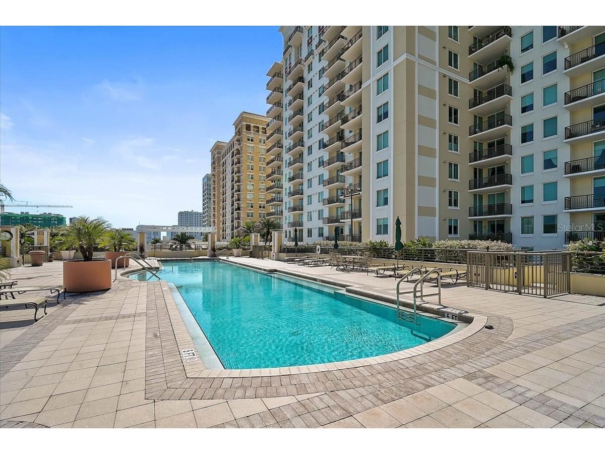 800 N Tamiami Trail #910 Sarasota FL 34236 A4681458 image34