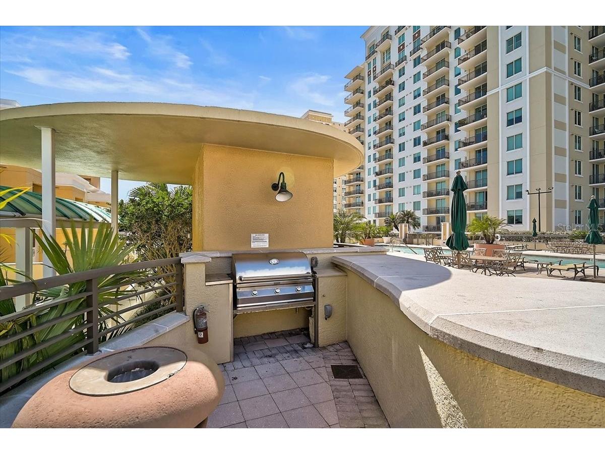 800 N Tamiami Trail #910 Sarasota FL 34236 A4681458 image36