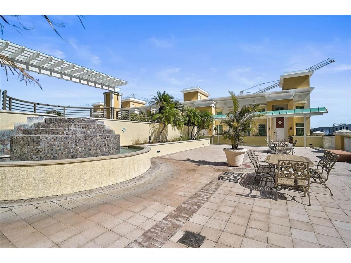 800 N Tamiami Trail #910 Sarasota FL 34236 A4681458 image40