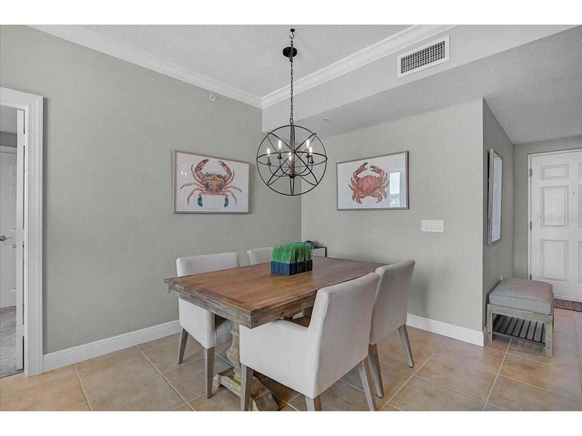 800 N Tamiami Trail #910 Sarasota FL 34236 A4681458 image8