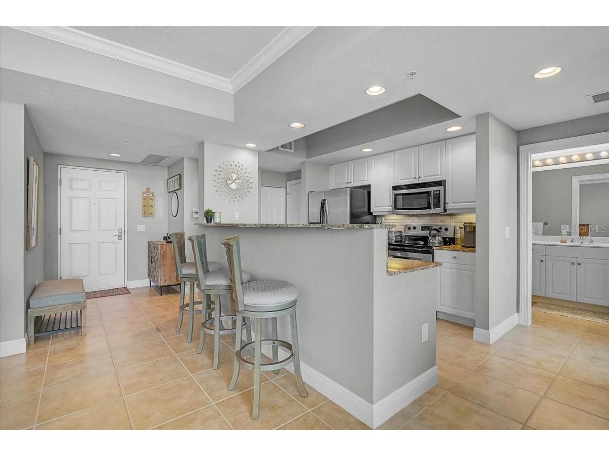 800 N Tamiami Trail #910 Sarasota FL 34236 A4681458 image9