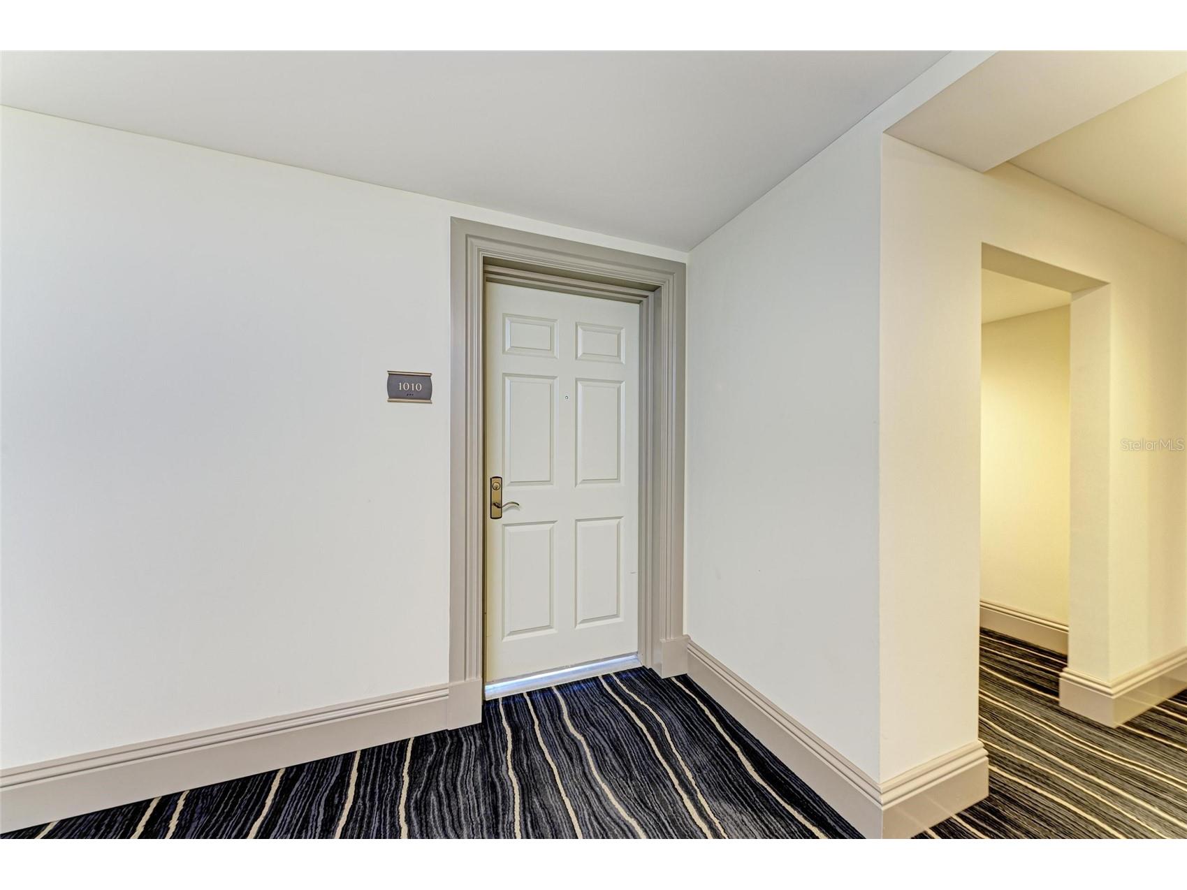 800 N Tamiami Trl #1010 Sarasota FL 34236 A4661950 image12