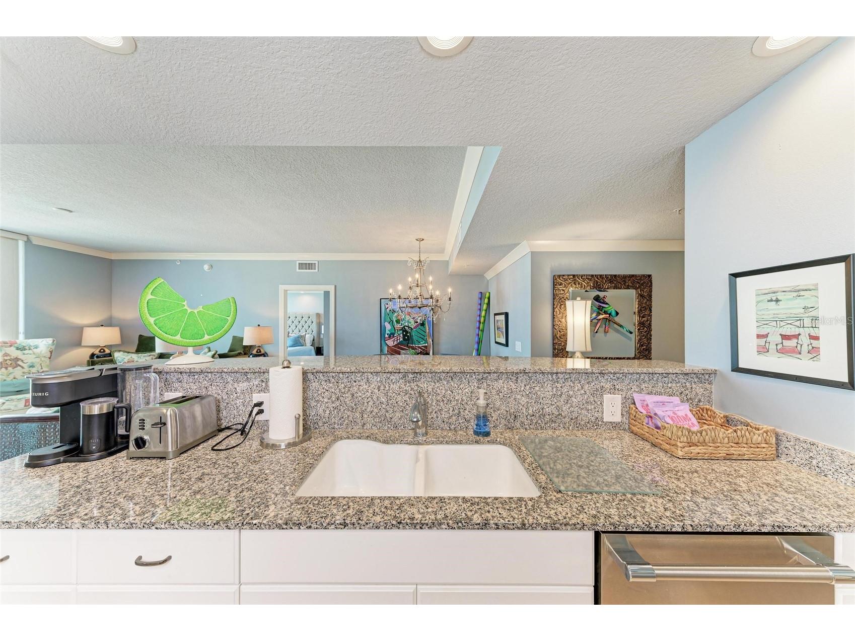 800 N Tamiami Trl #1010 Sarasota FL 34236 A4661950 image27