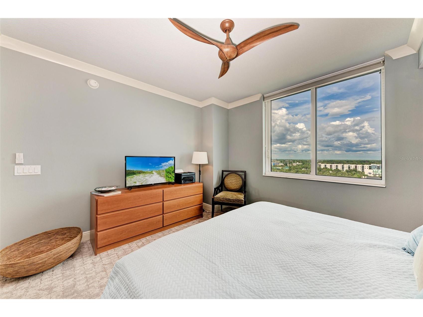 800 N Tamiami Trl #1010 Sarasota FL 34236 A4661950 image30