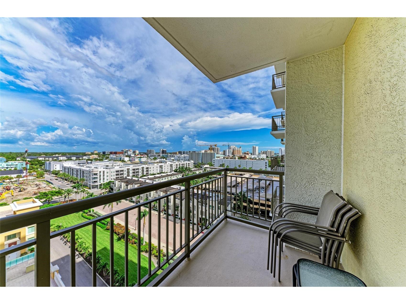 800 N Tamiami Trl #1010 Sarasota FL 34236 A4661950 image39