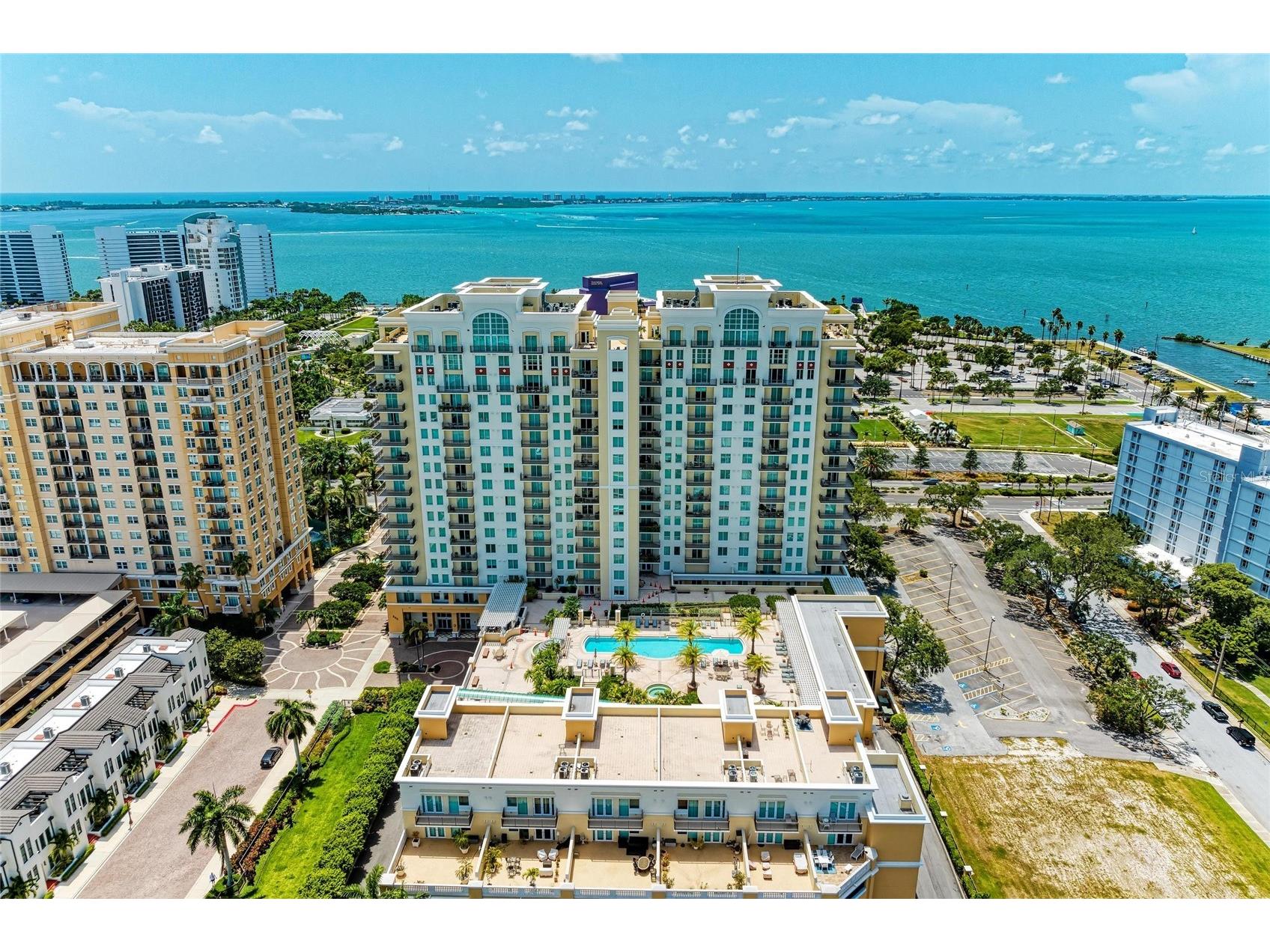 800 N Tamiami Trl #1010 Sarasota FL 34236 A4661950 image4