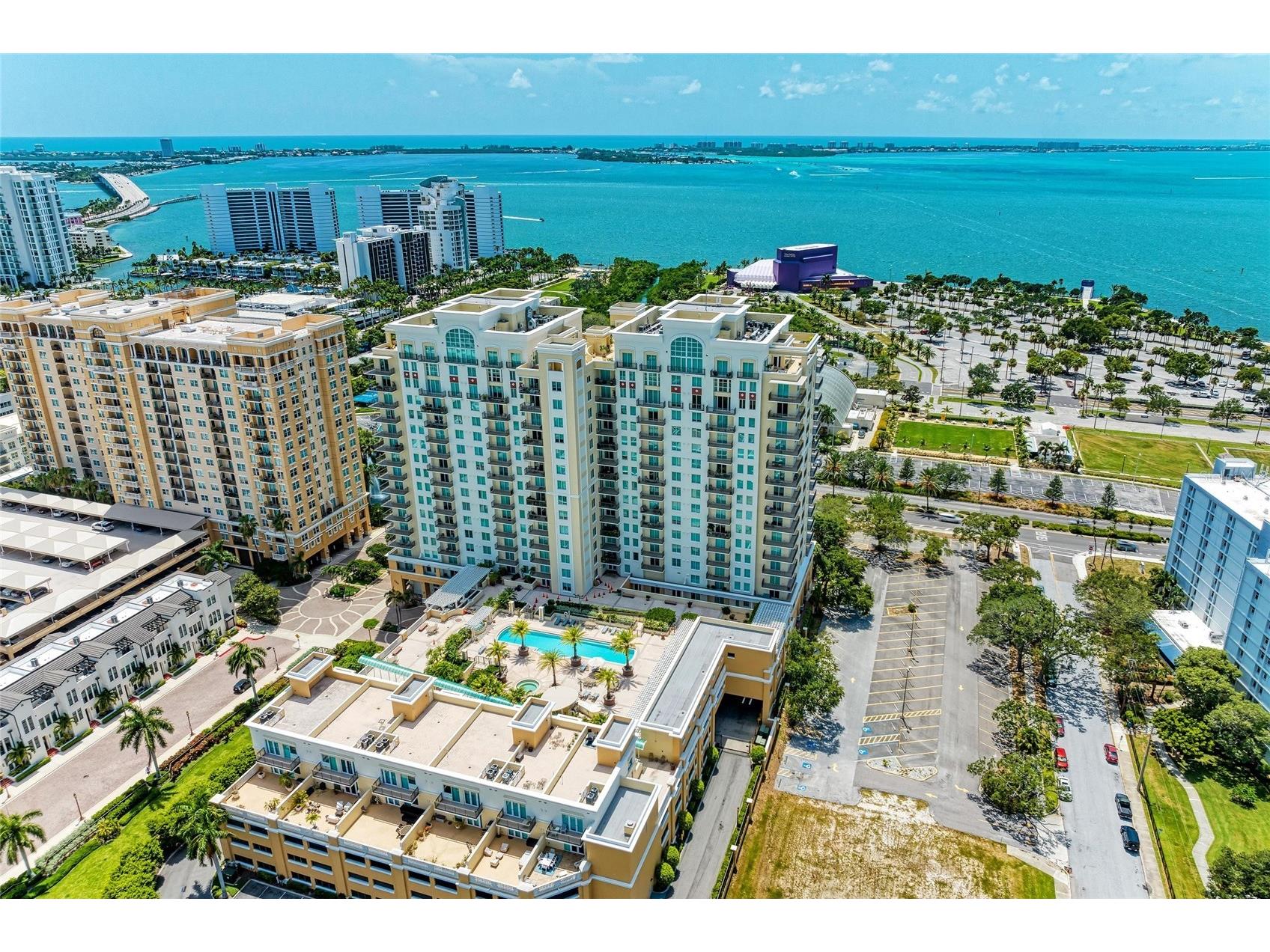 800 N Tamiami Trl #1010 Sarasota FL 34236 A4661950 image59