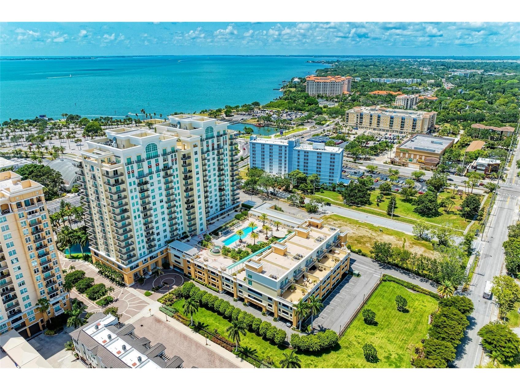 800 N Tamiami Trl #1010 Sarasota FL 34236 A4661950 image61