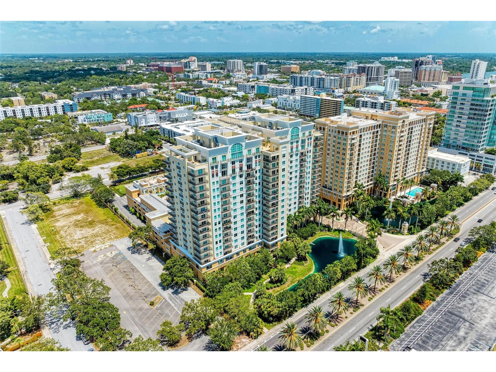 800 N Tamiami Trl #1010 Sarasota FL 34236 A4661950 image7