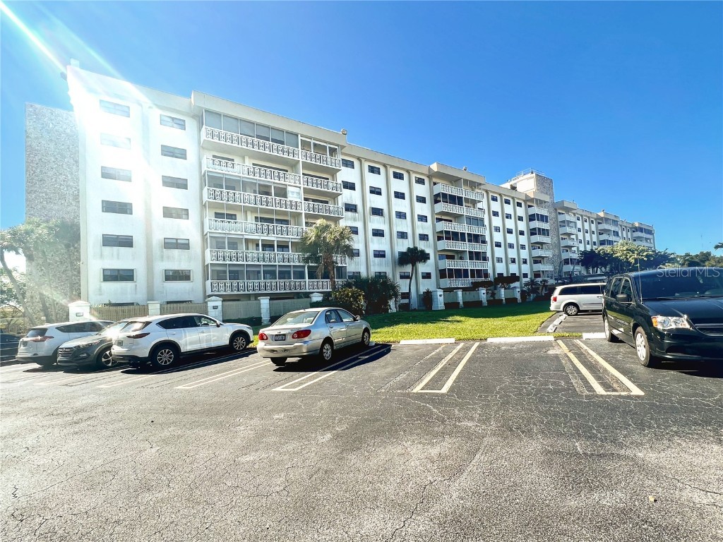800 NE 195 Street #615 Miami FL 33179 OM656556 image1