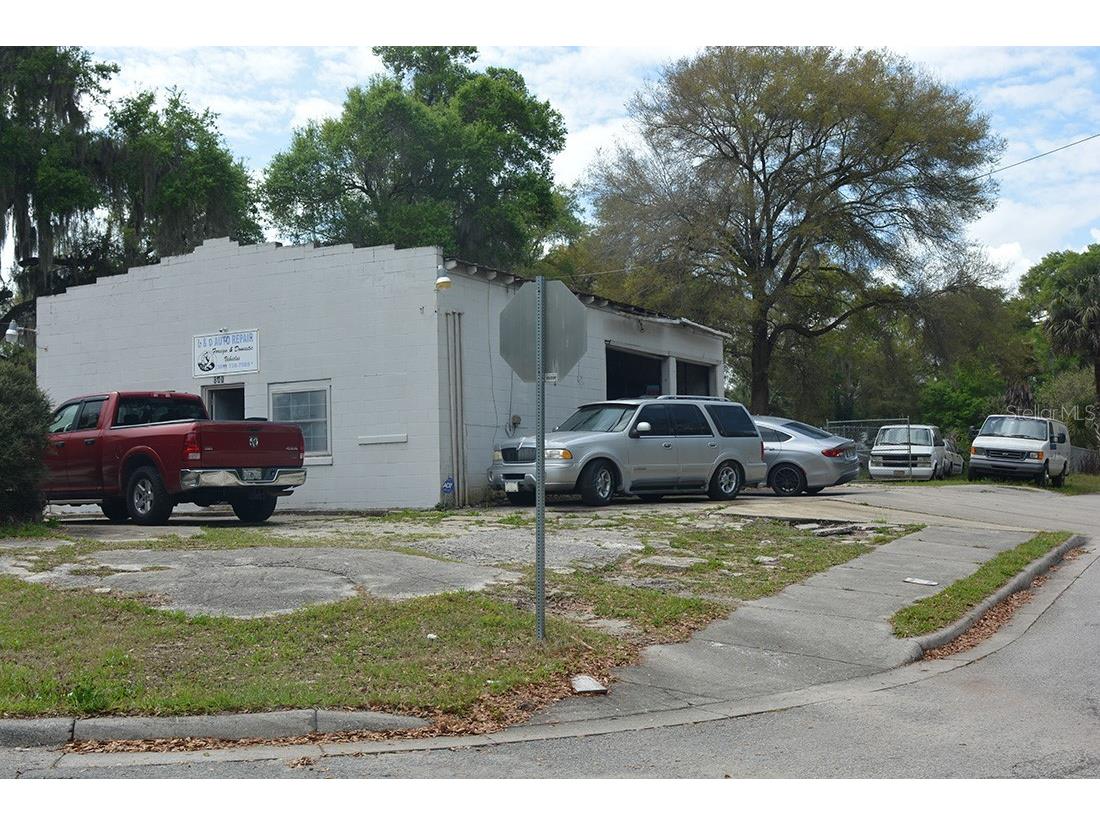 800 S Adelle Avenue Deland FL 32720 V4945249 image11