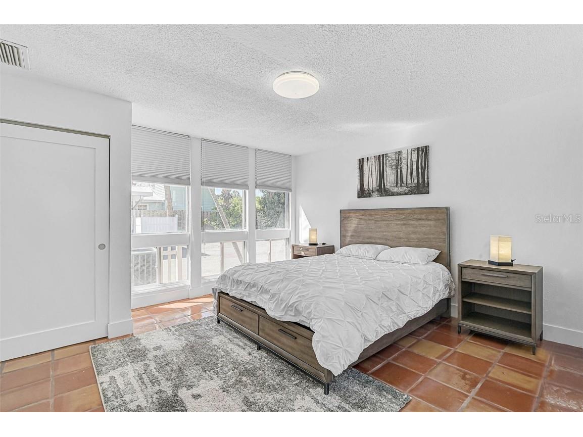 800 S Blvd Of Presidents #12 Sarasota FL 34236 A4672174 image20