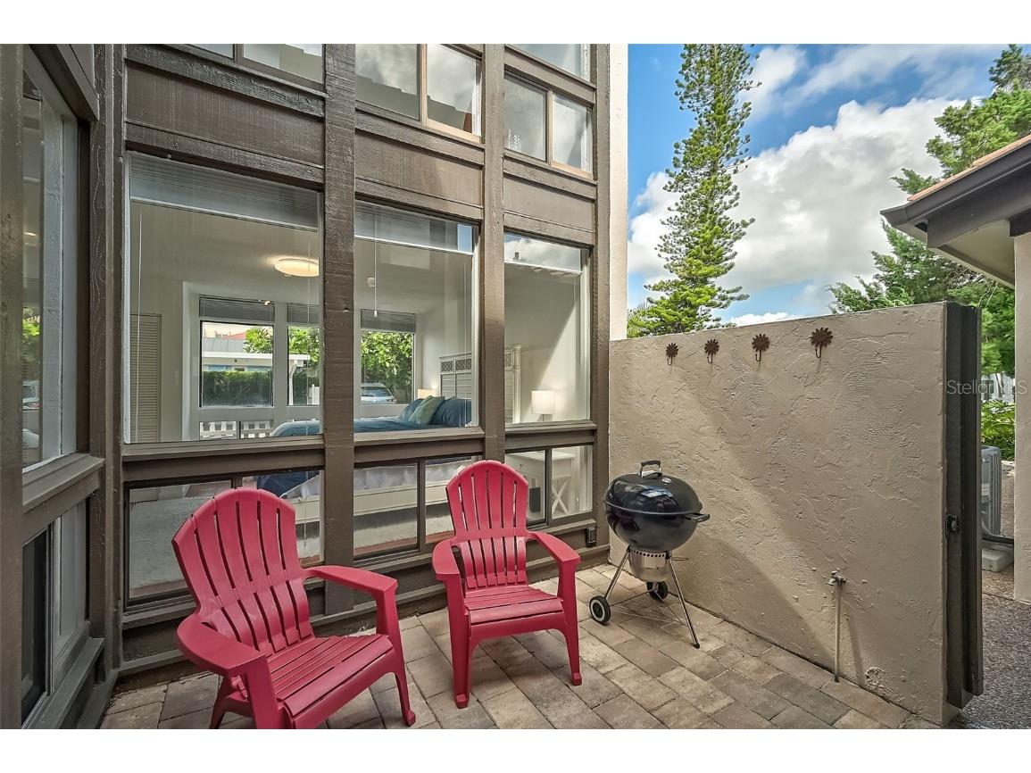 800 S Blvd Of Presidents #12 Sarasota FL 34236 A4672174 image4