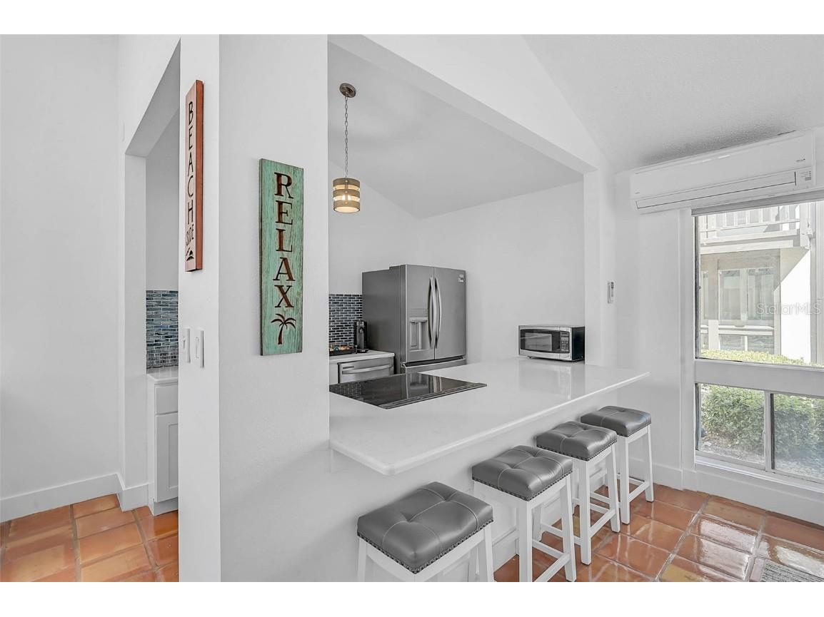 800 S Blvd Of Presidents #12 Sarasota FL 34236 A4672174 image8