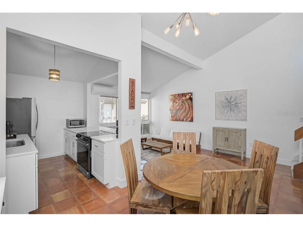 800 S Blvd Of Presidents #12 Sarasota FL 34236 A4672174 image9