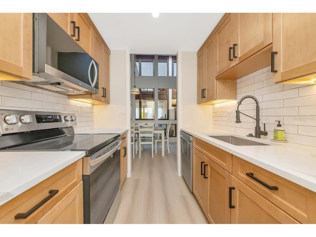 800 S Blvd Of The Presidents #16 Sarasota FL 34236 A4677342 image18