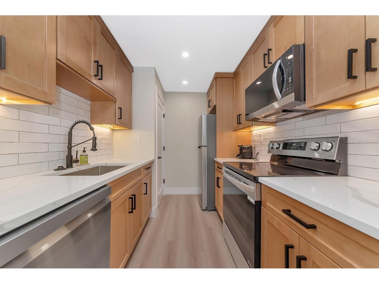 800 S Blvd Of The Presidents #16 Sarasota FL 34236 A4677342 image19