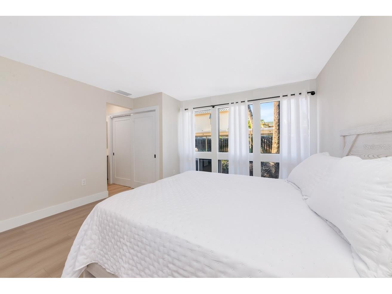 800 S Blvd Of The Presidents #16 Sarasota FL 34236 A4677342 image23