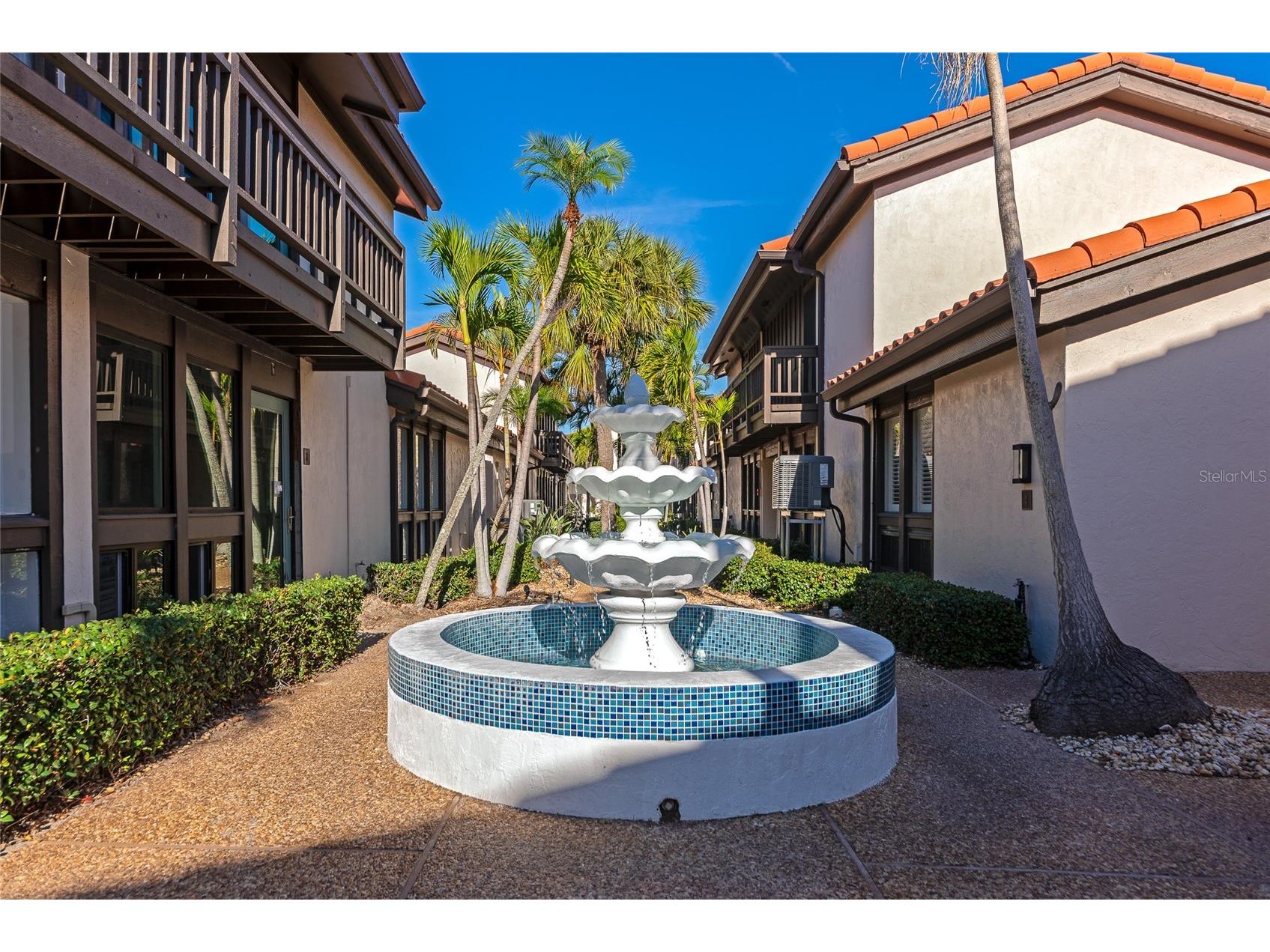 800 S Blvd Of The Presidents #16 Sarasota FL 34236 A4677342 image4