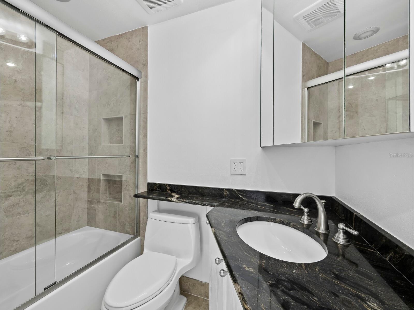800 S Blvd Of The Presidents #19 Sarasota FL 34236 A4675312 image30