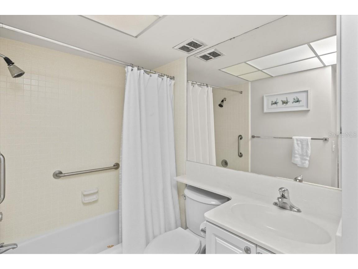 800 S Blvd Of The Presidents #3 Sarasota FL 34236 A4673950 image24