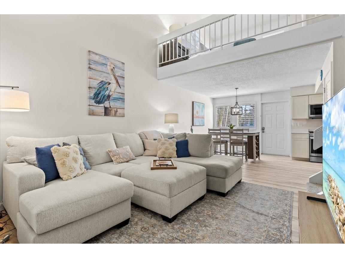 800 S Blvd Of The Presidents #3 Sarasota FL 34236 A4673950 image3