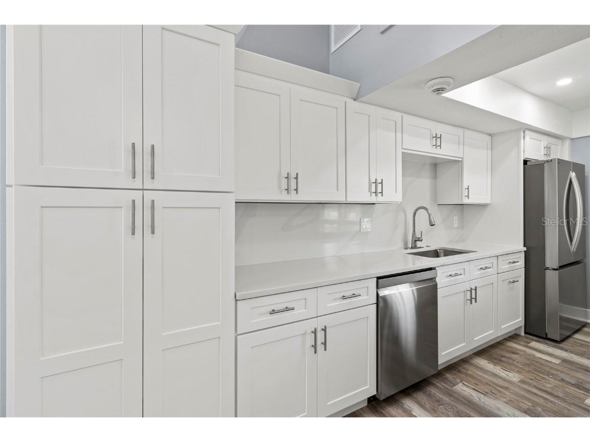 800 S Blvd Of The Presidents #5 Sarasota FL 34236 A4653144 image12