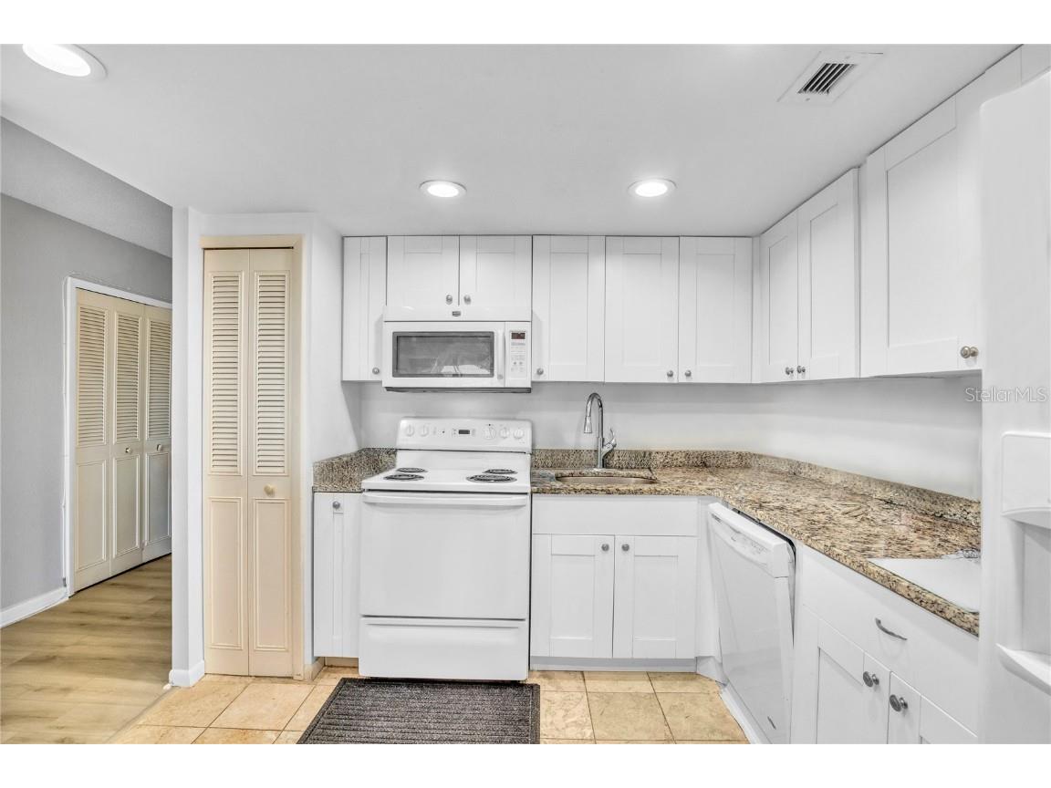 800 S Gulfview Boulevard #403 Clearwater Beach FL 33767 TB8346212 image10