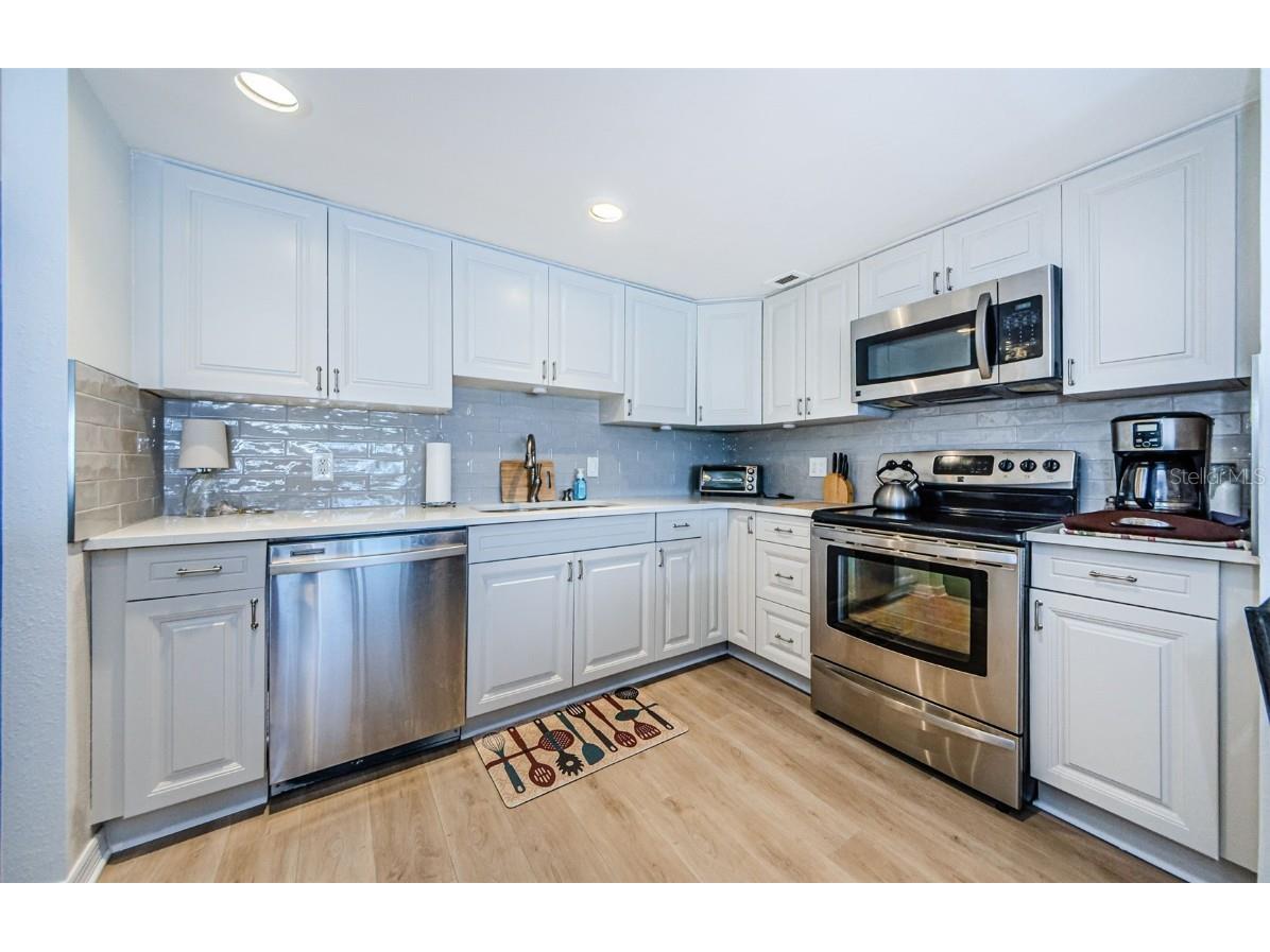 800 S Gulfview Boulevard #505 Clearwater Beach FL 33767 TB8444109 image2