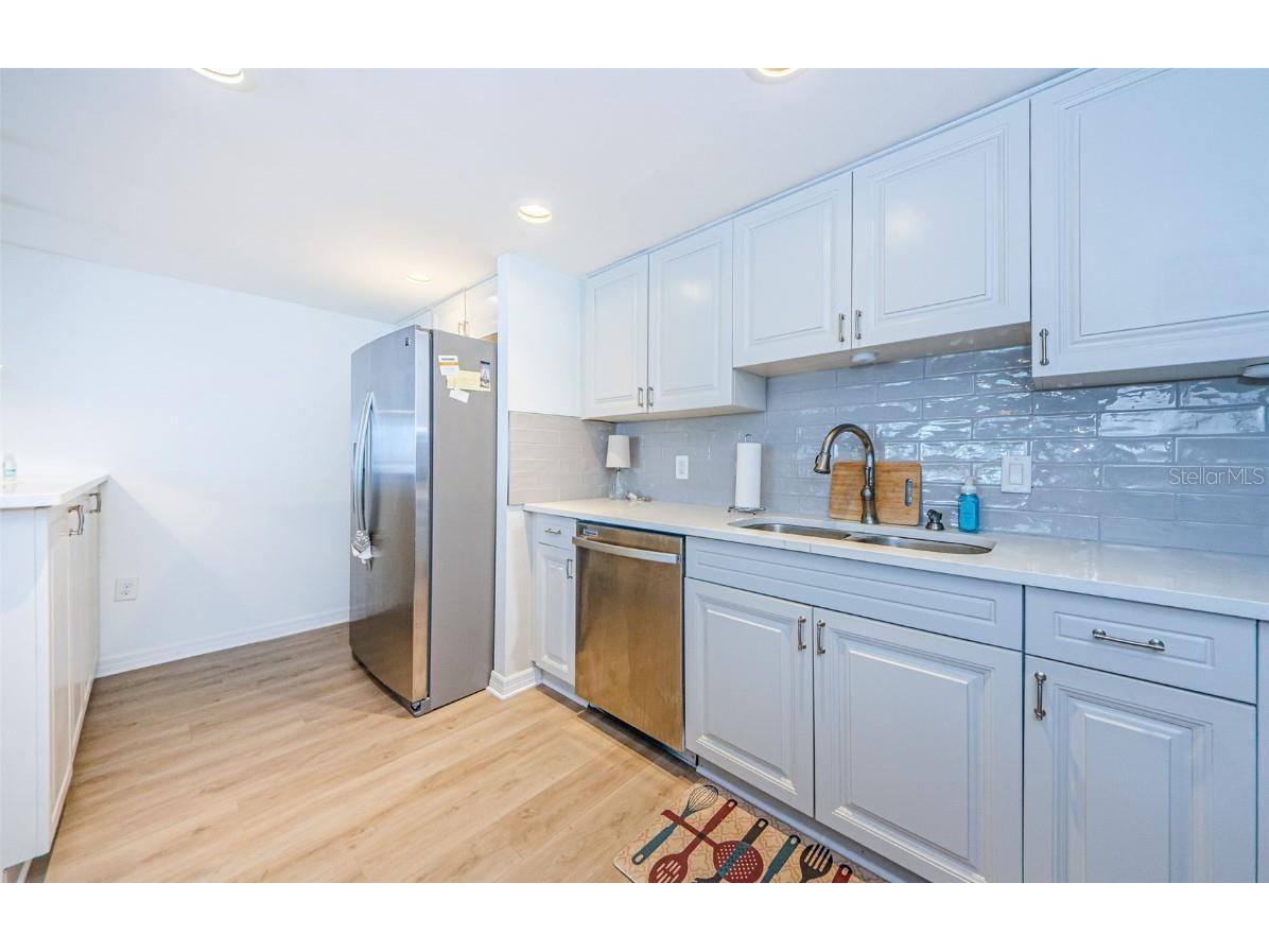 800 S Gulfview Boulevard #505 Clearwater Beach FL 33767 TB8444109 image3